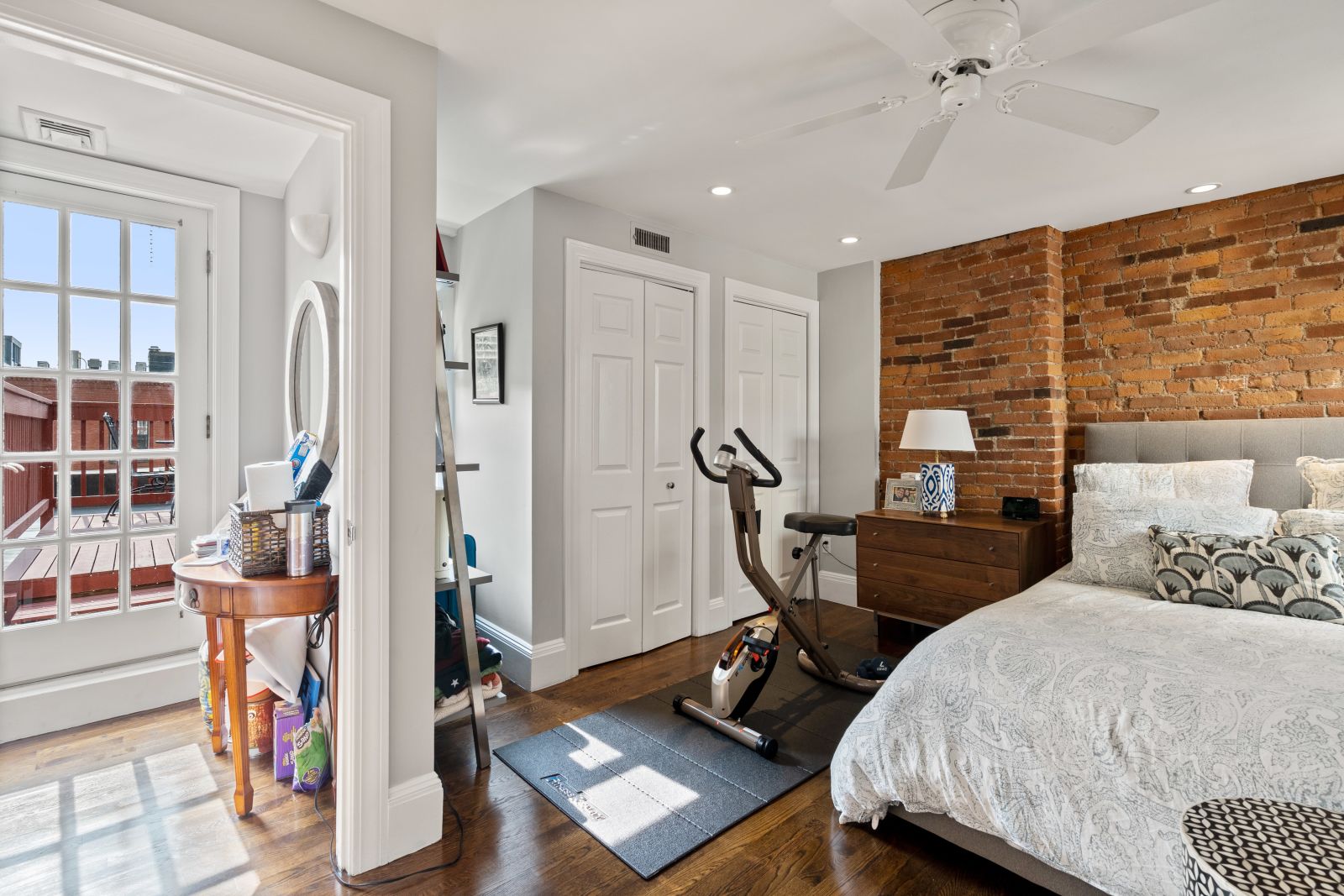 47 Saint Botolph St, Back Bay