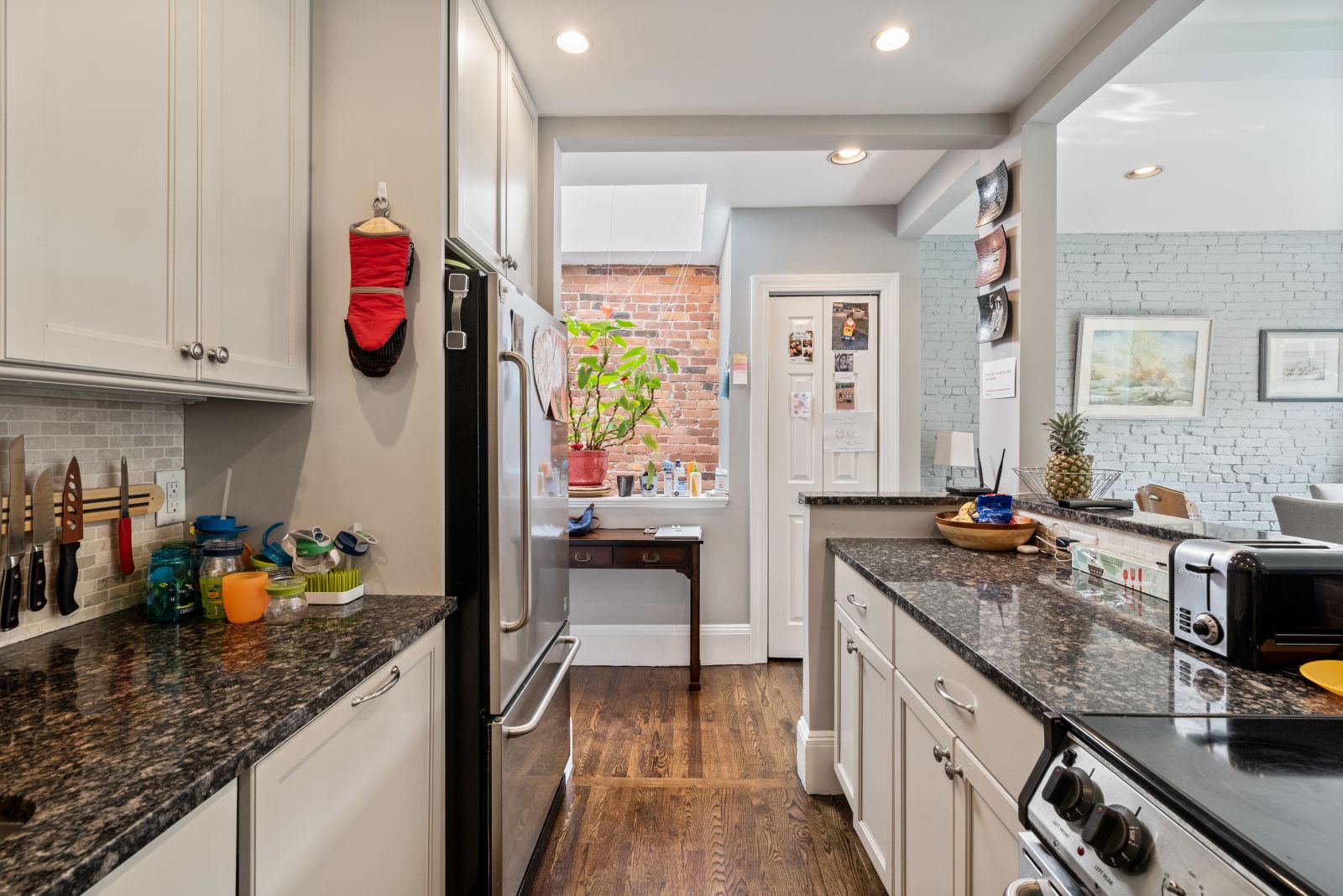 47 Saint Botolph St, Back Bay