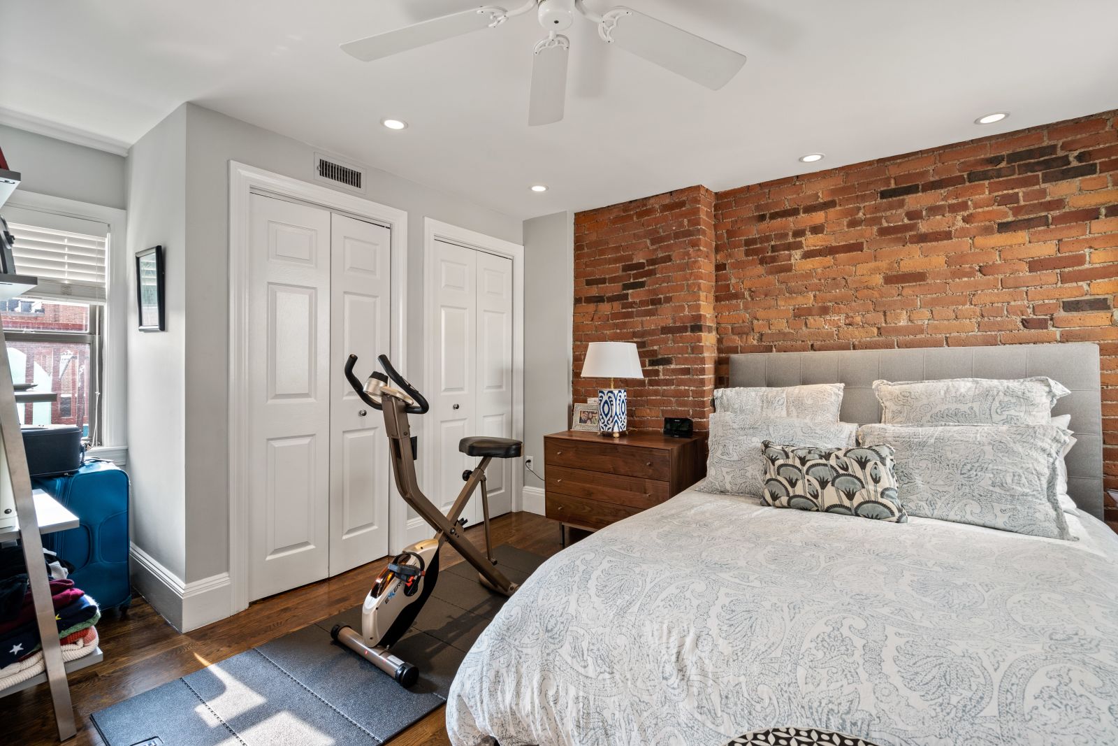 47 Saint Botolph St, Back Bay