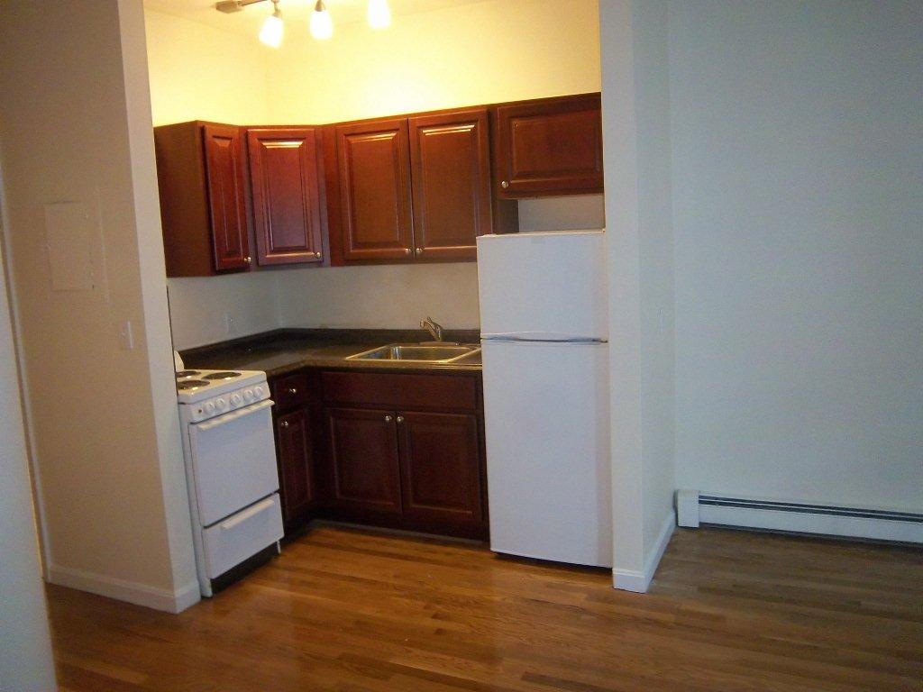 67 Huntington Ave, Jamaica Plain