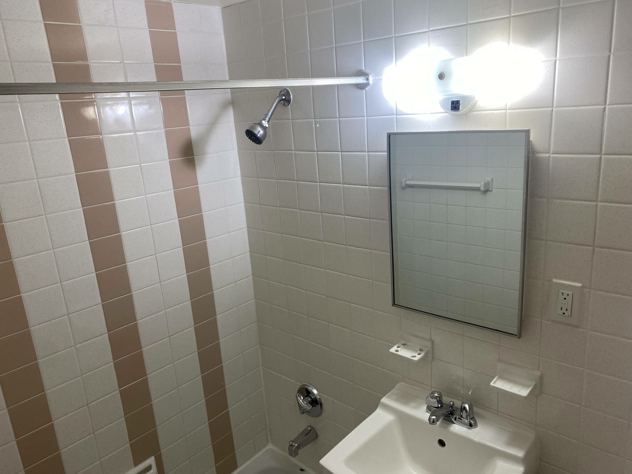 172 North Beacon St, Brighton