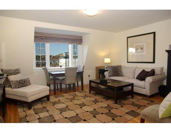 76 Commonwealth Ave, Back Bay