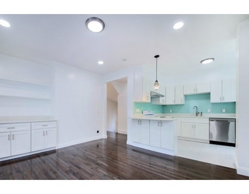 96 Washington St, Malden