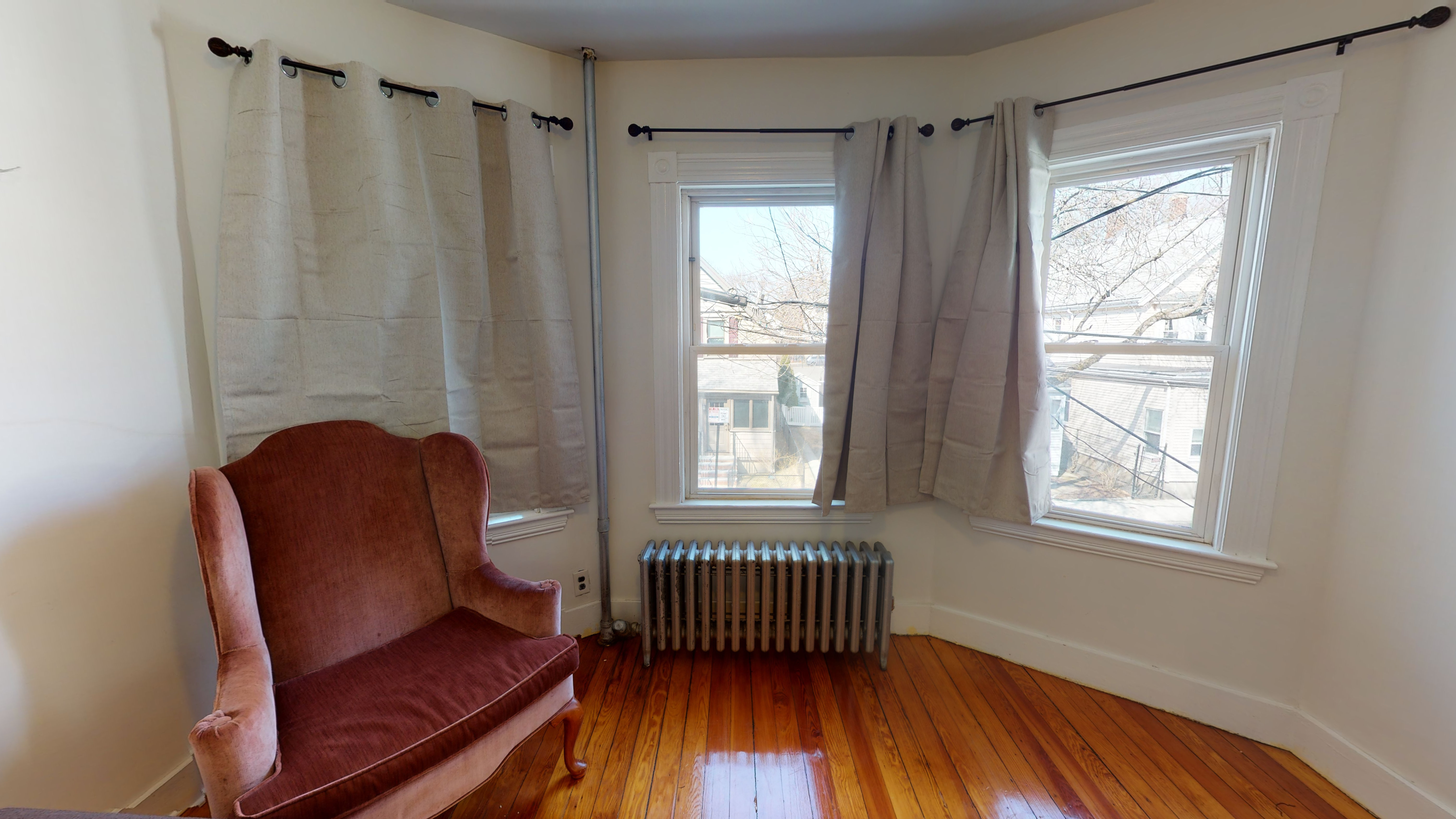 76 Yorktown St, Davis Square