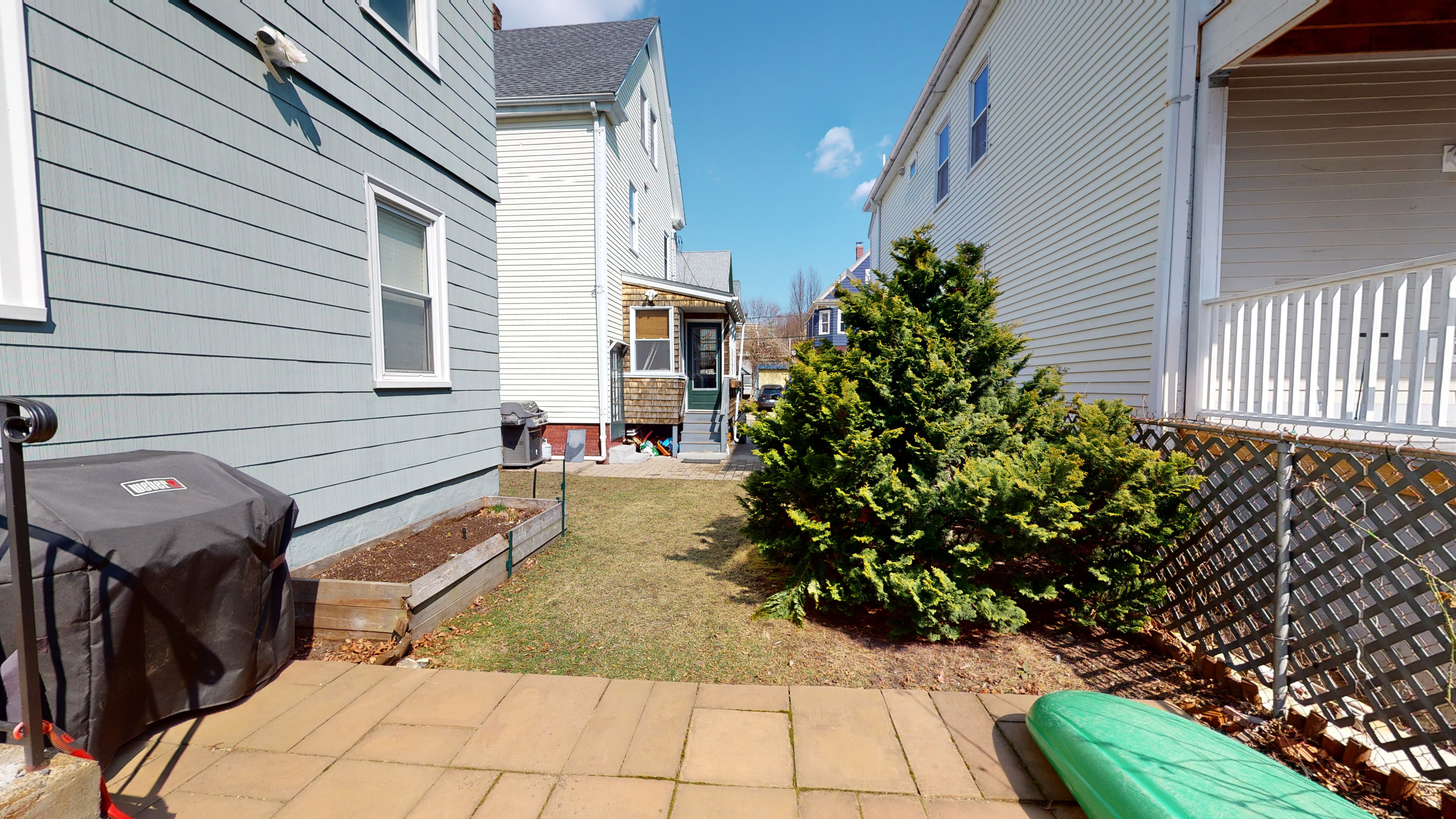 76 Yorktown St, Davis Square