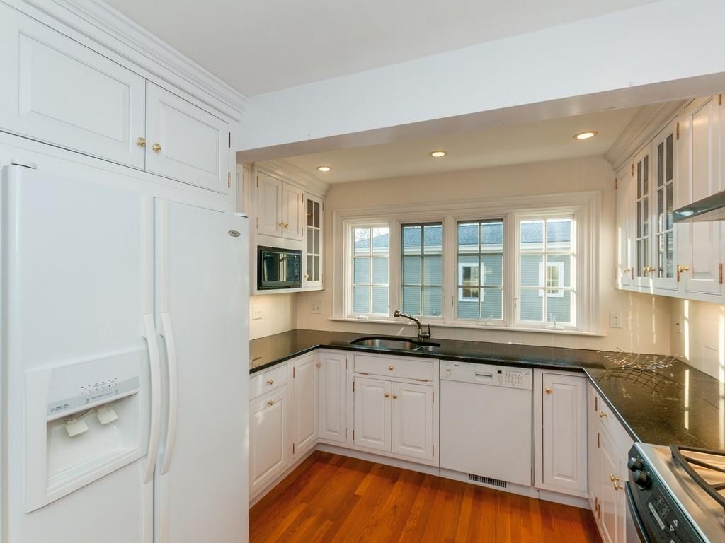 120 Church St, Newton