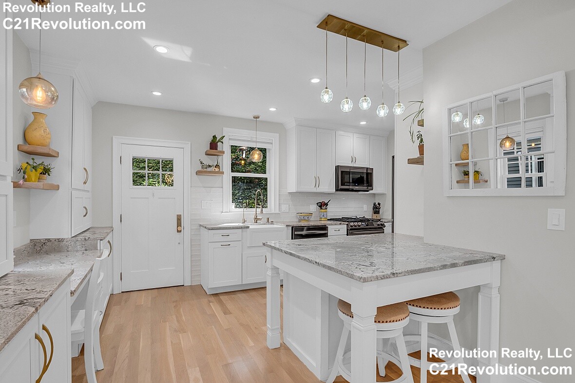 66 Atherton Rd, Corey Hill