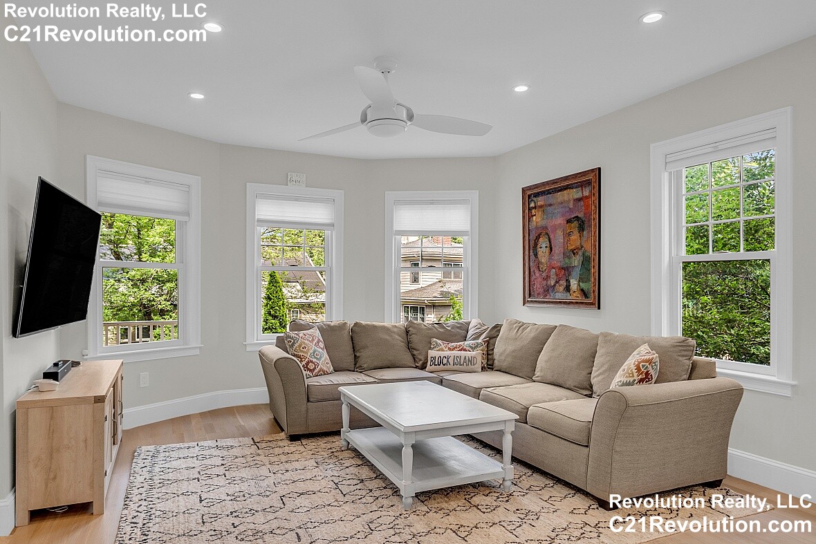 66 Atherton Rd, Corey Hill