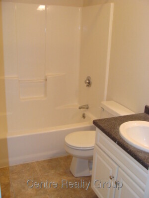 74 Chapel St, Nonantum