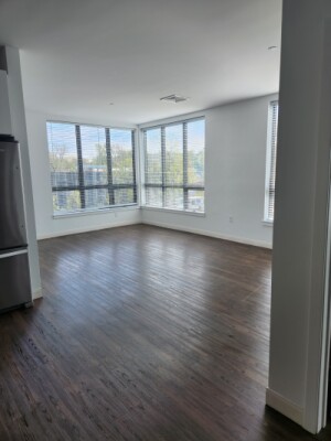 845 Washington St, Newtonville