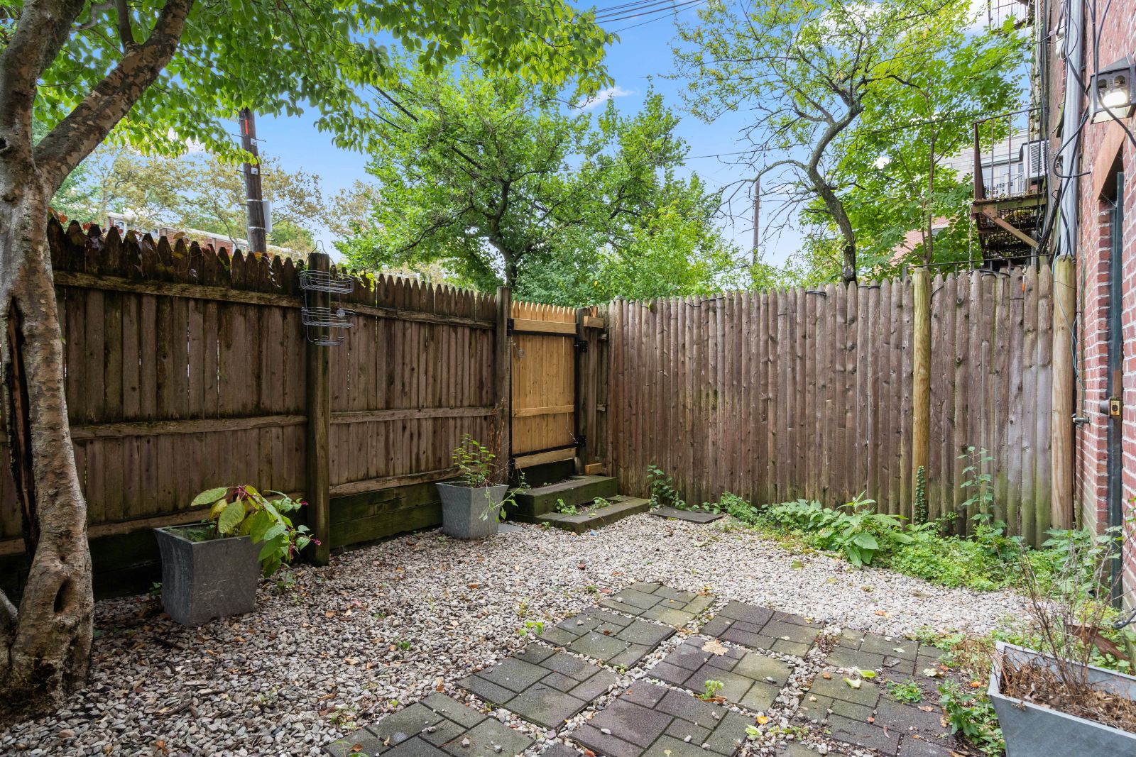 13 Dwight St, South End