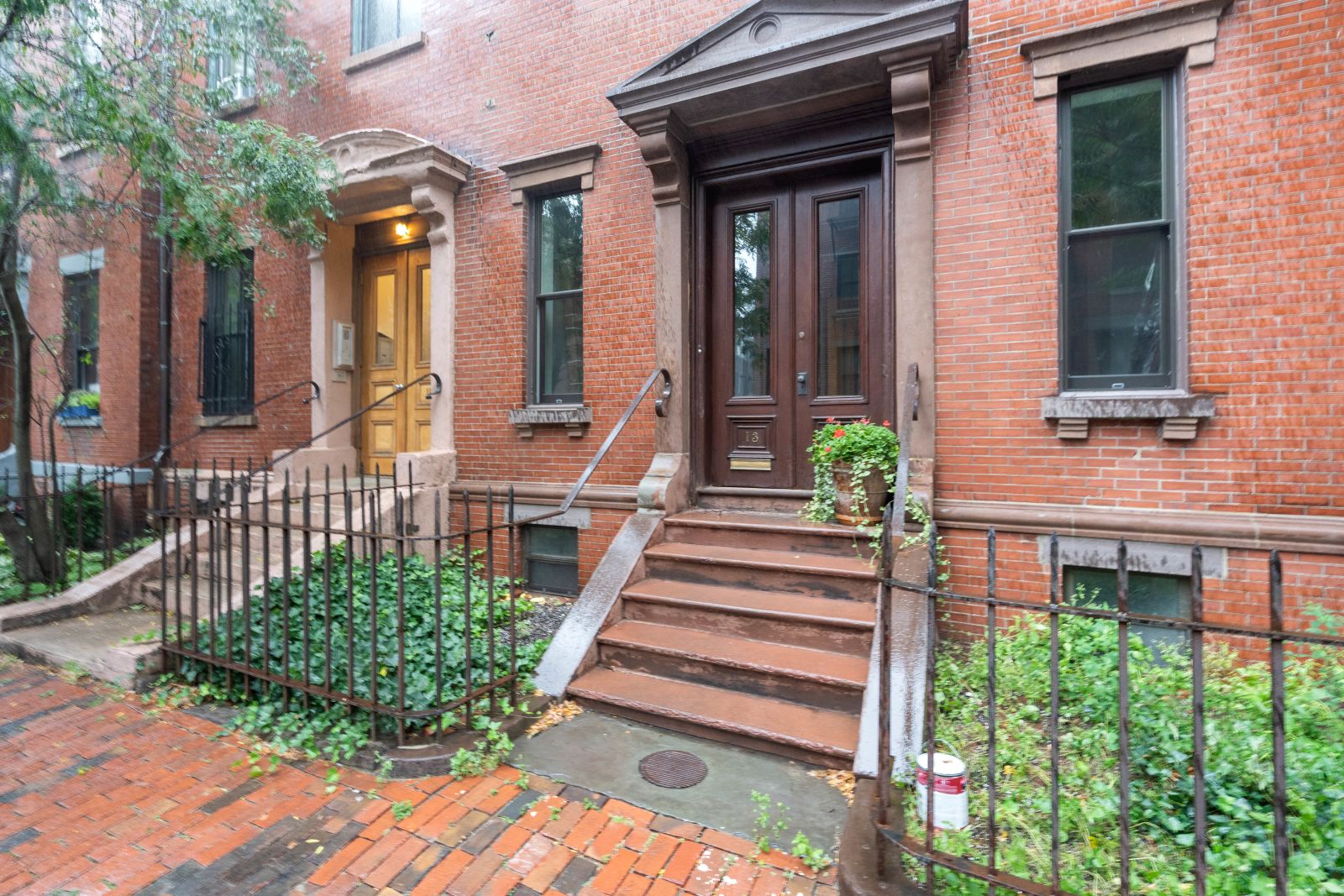 13 Dwight St, South End