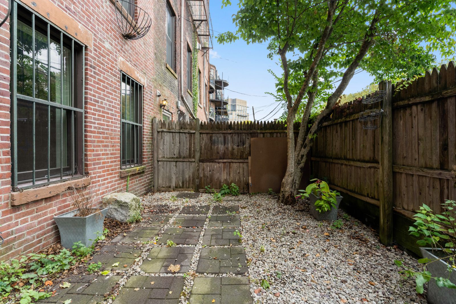 13 Dwight St, South End