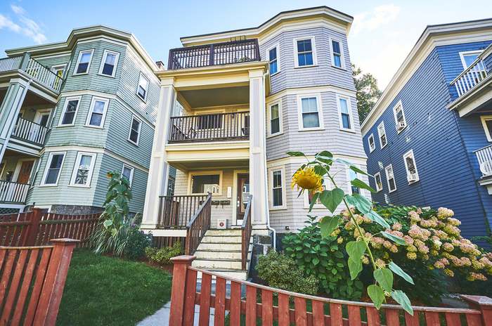 77 Montebello Rd, Jamaica Plain