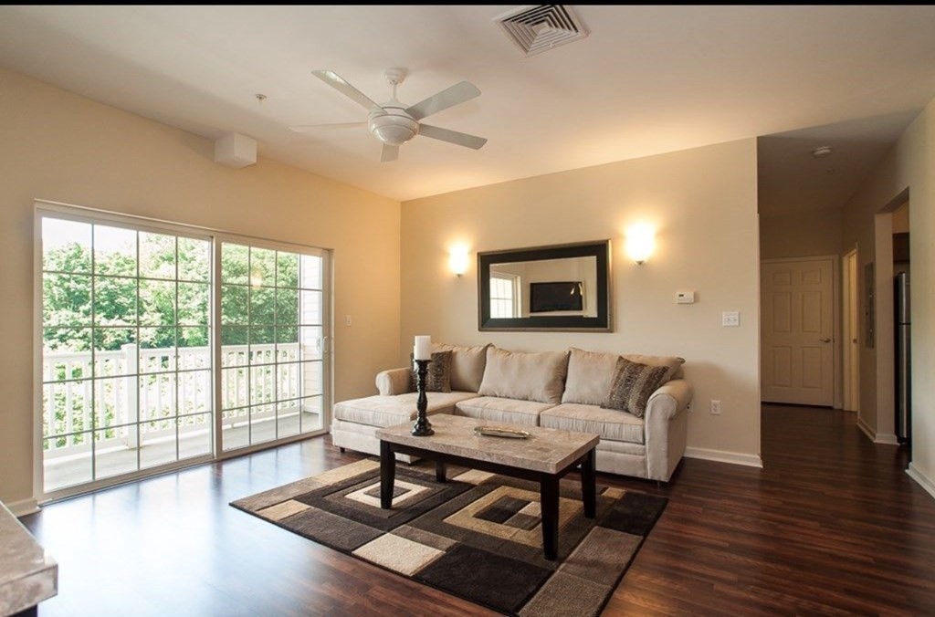 77 Winter St, Countryside