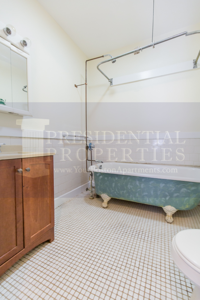 177 Marlborough St, Back Bay