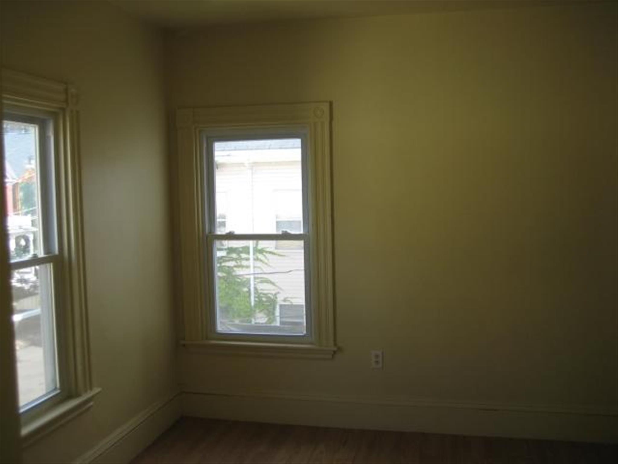 374 Highland Ave, Davis Square