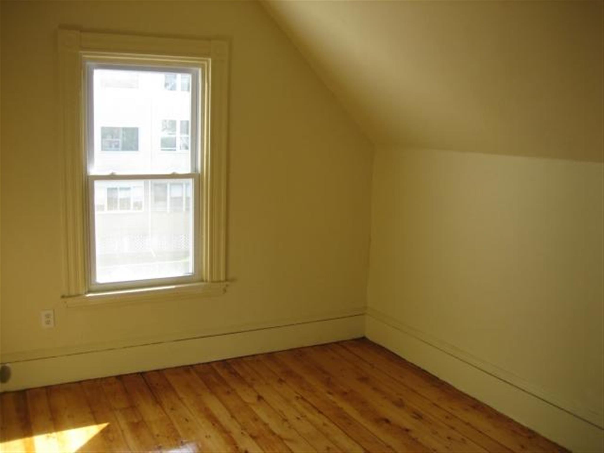 374 Highland Ave, Davis Square