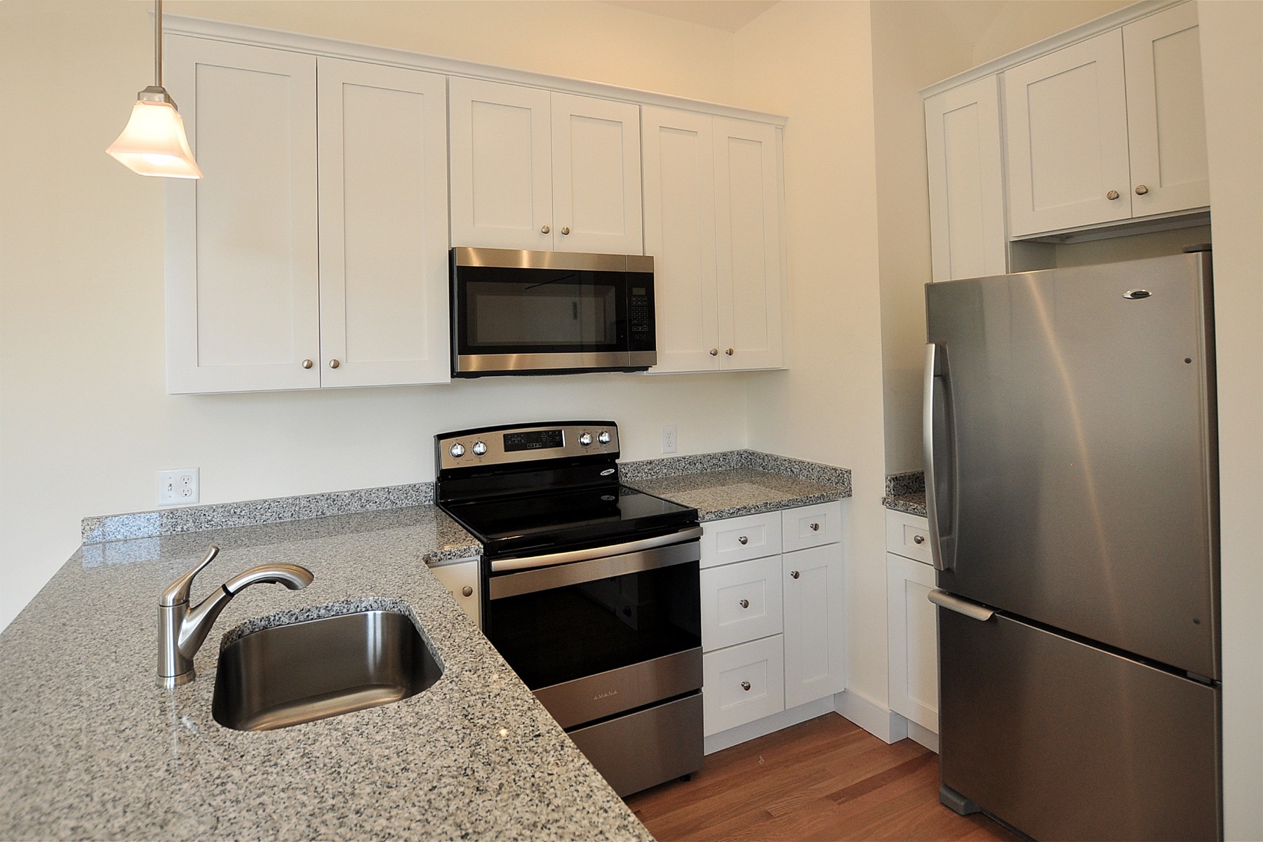 877 Beacon St, Brookline