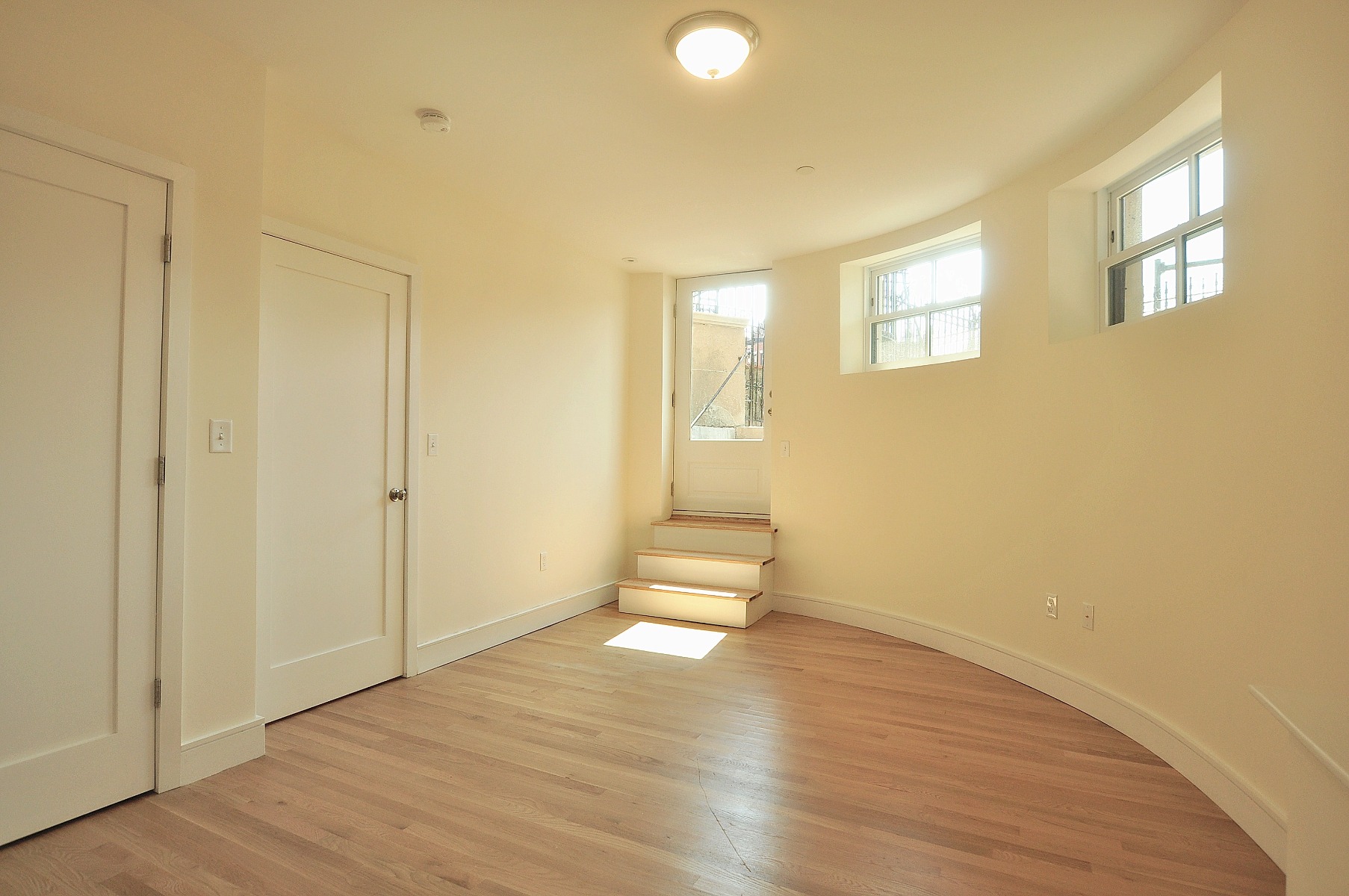 877 Beacon St, Brookline