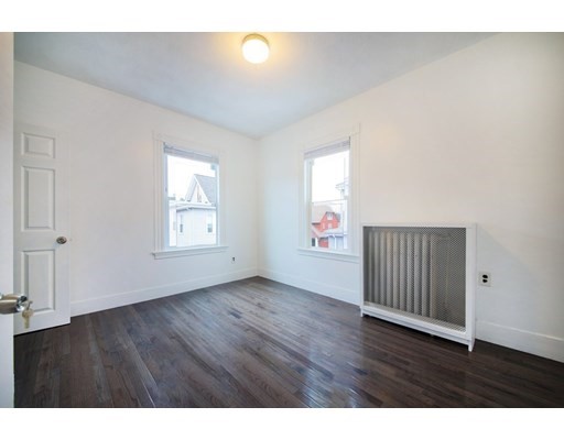 96 Washington St, Malden