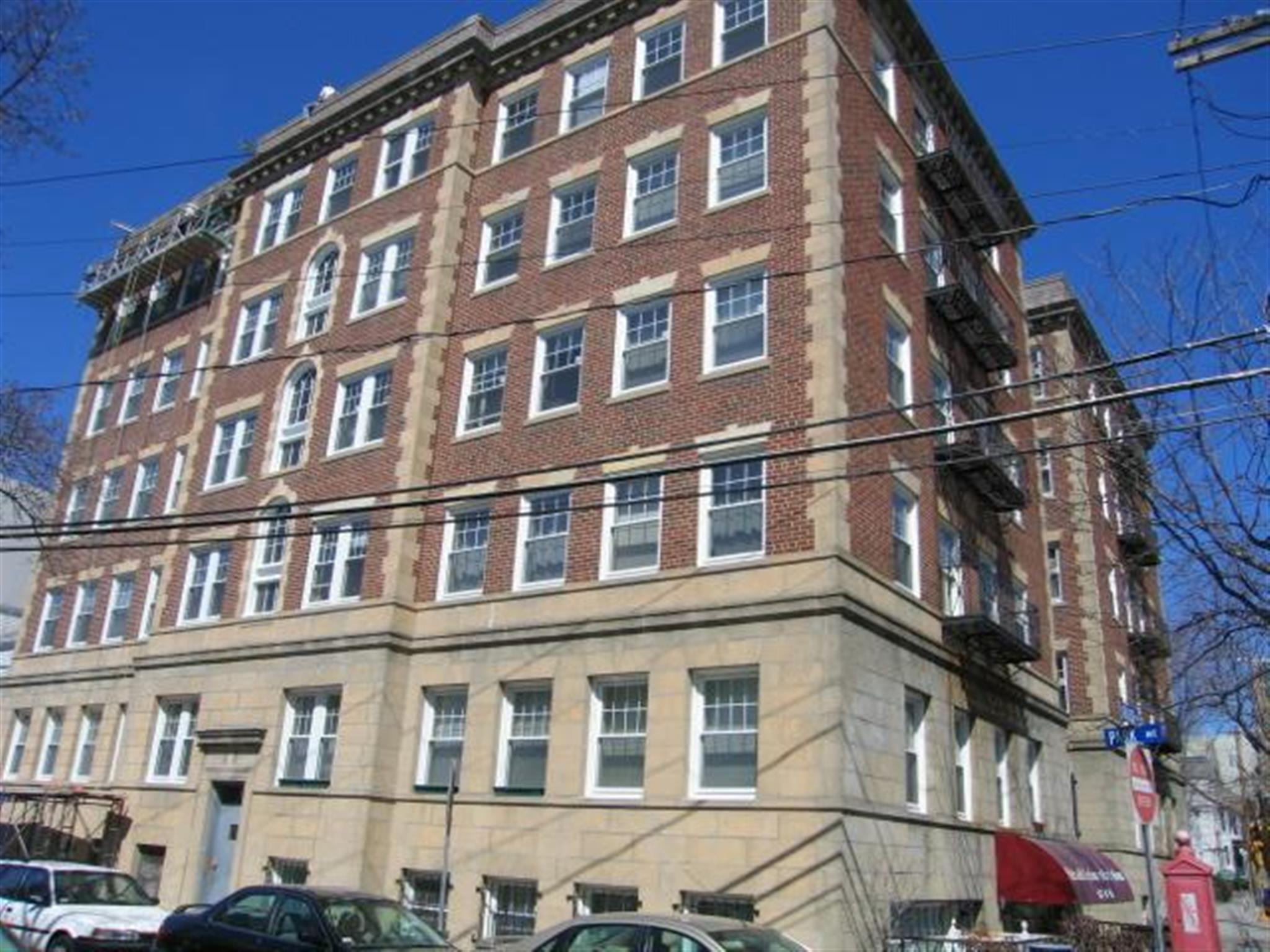 36 College Ave, Davis Square