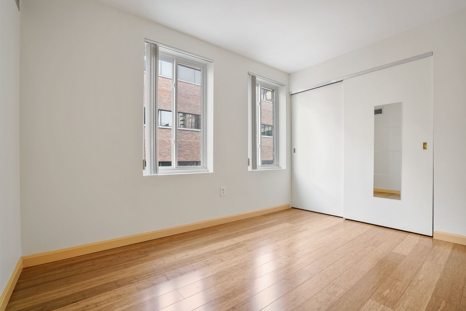 950 Massachusetts Ave, Harvard Square