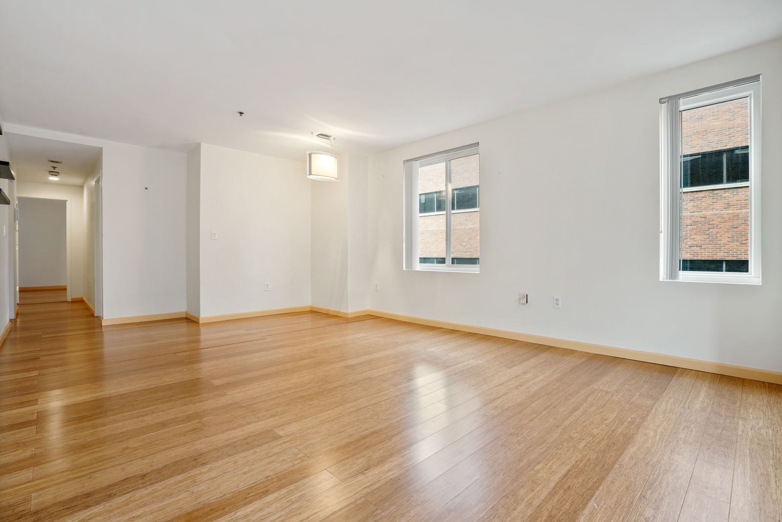 950 Massachusetts Ave, Harvard Square