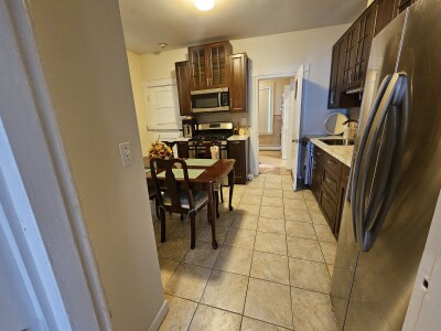 136 Middlesex Rd, Chestnut Hill