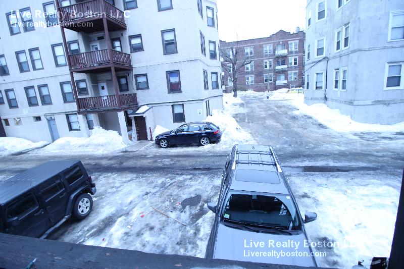 1122 Commonwealth Ave, Allston