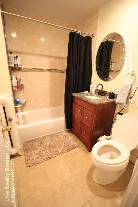 1122 Commonwealth Ave, Allston