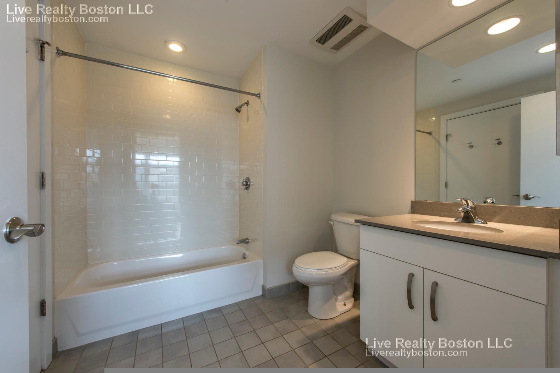 601 Albany St, South End