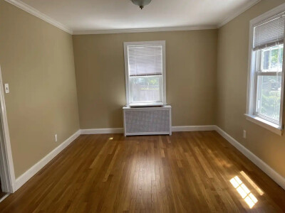 42 Central Ave, Newtonville