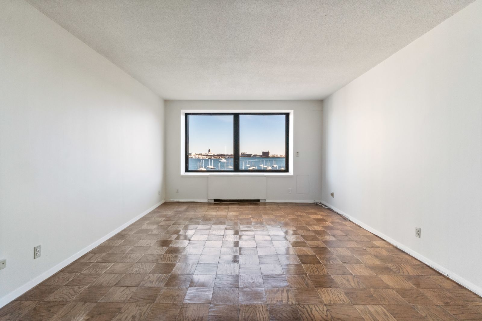 65 East India Row, Waterfront