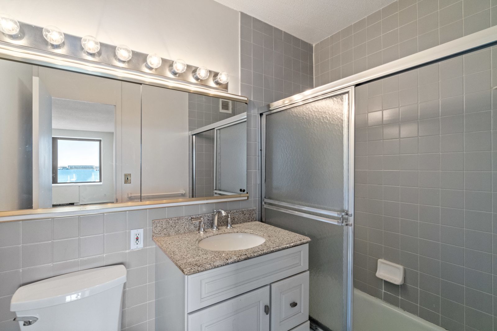 65 East India Row, Waterfront