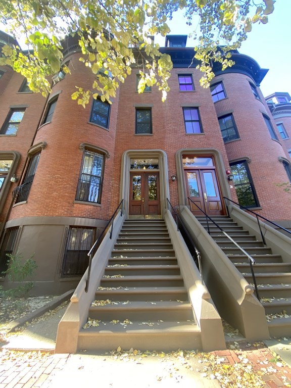 33 Worcester Sq, South End