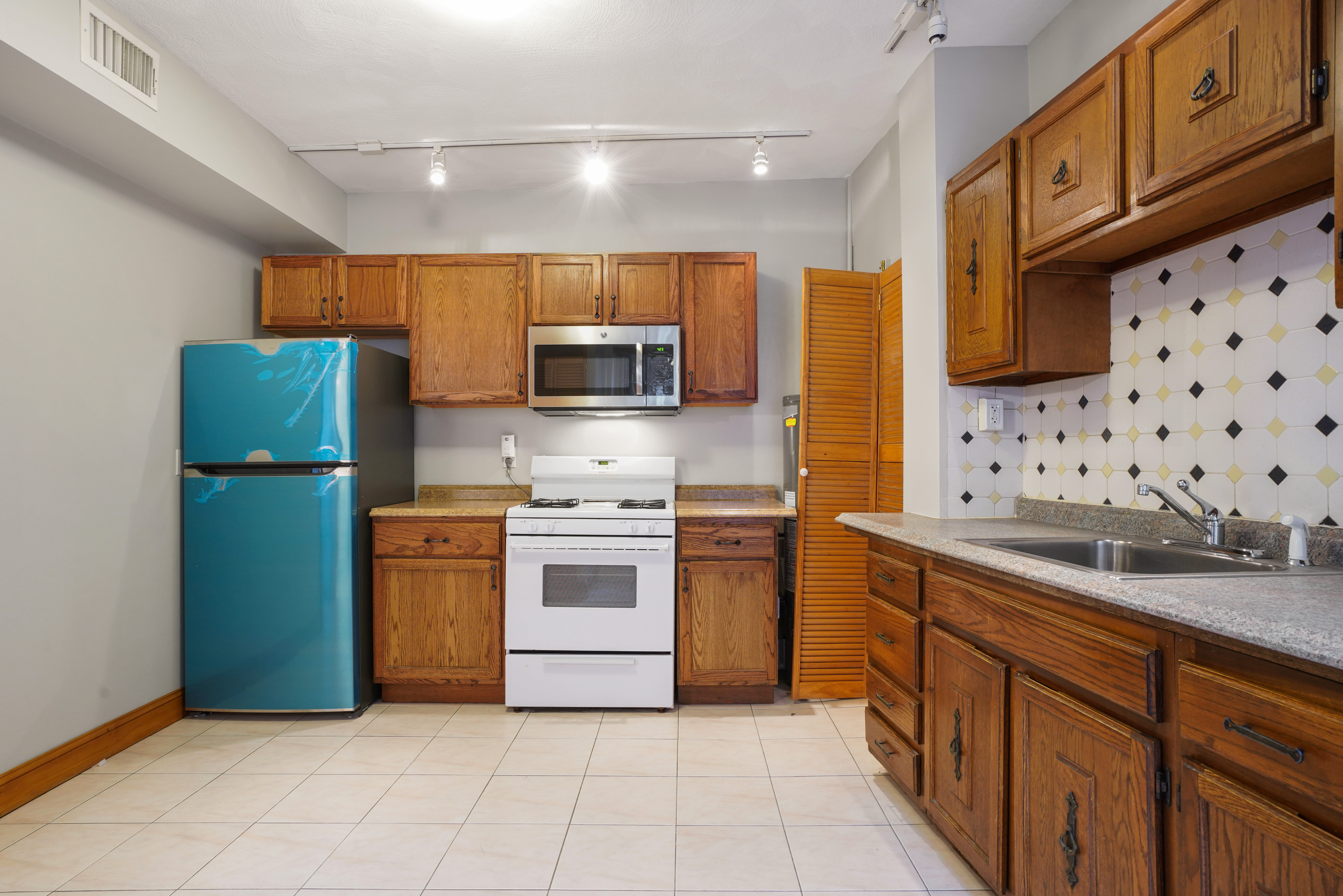 391 Hanover St, North End