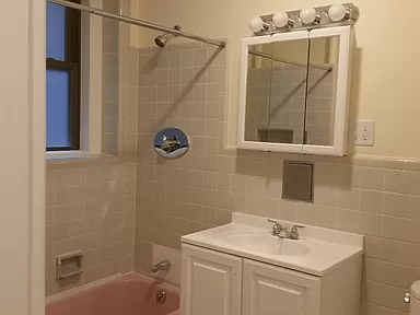 1463 Beacon St, Griggs Park