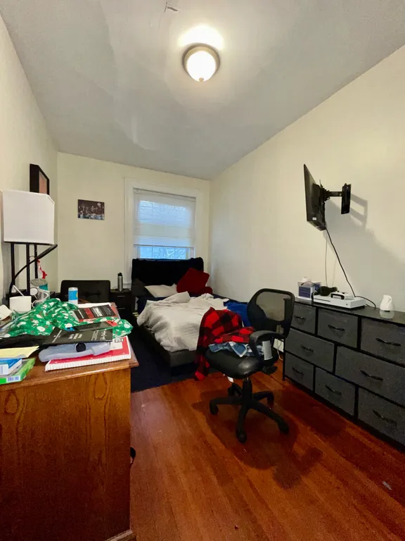 146 Naples Rd, Coolidge Corner