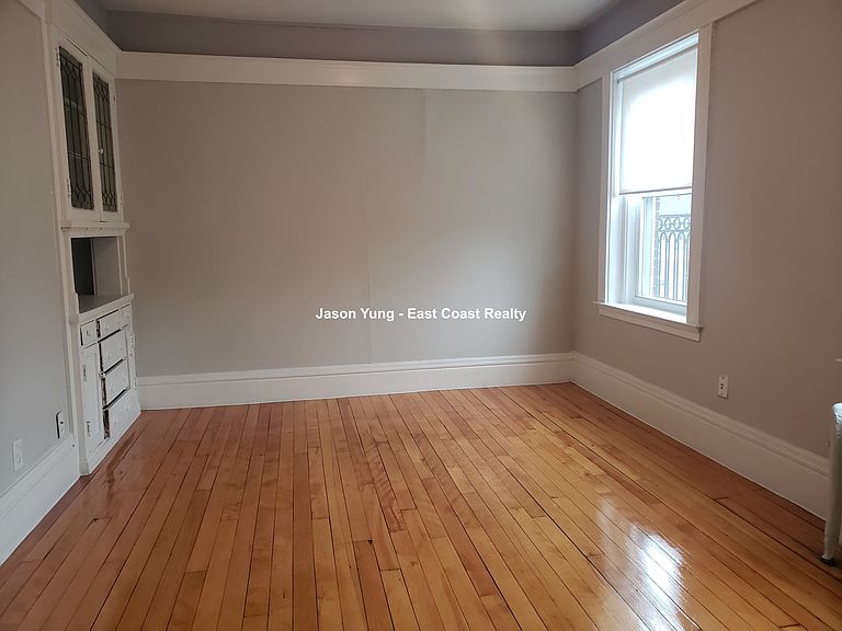 228 South St, Jamaica Plain