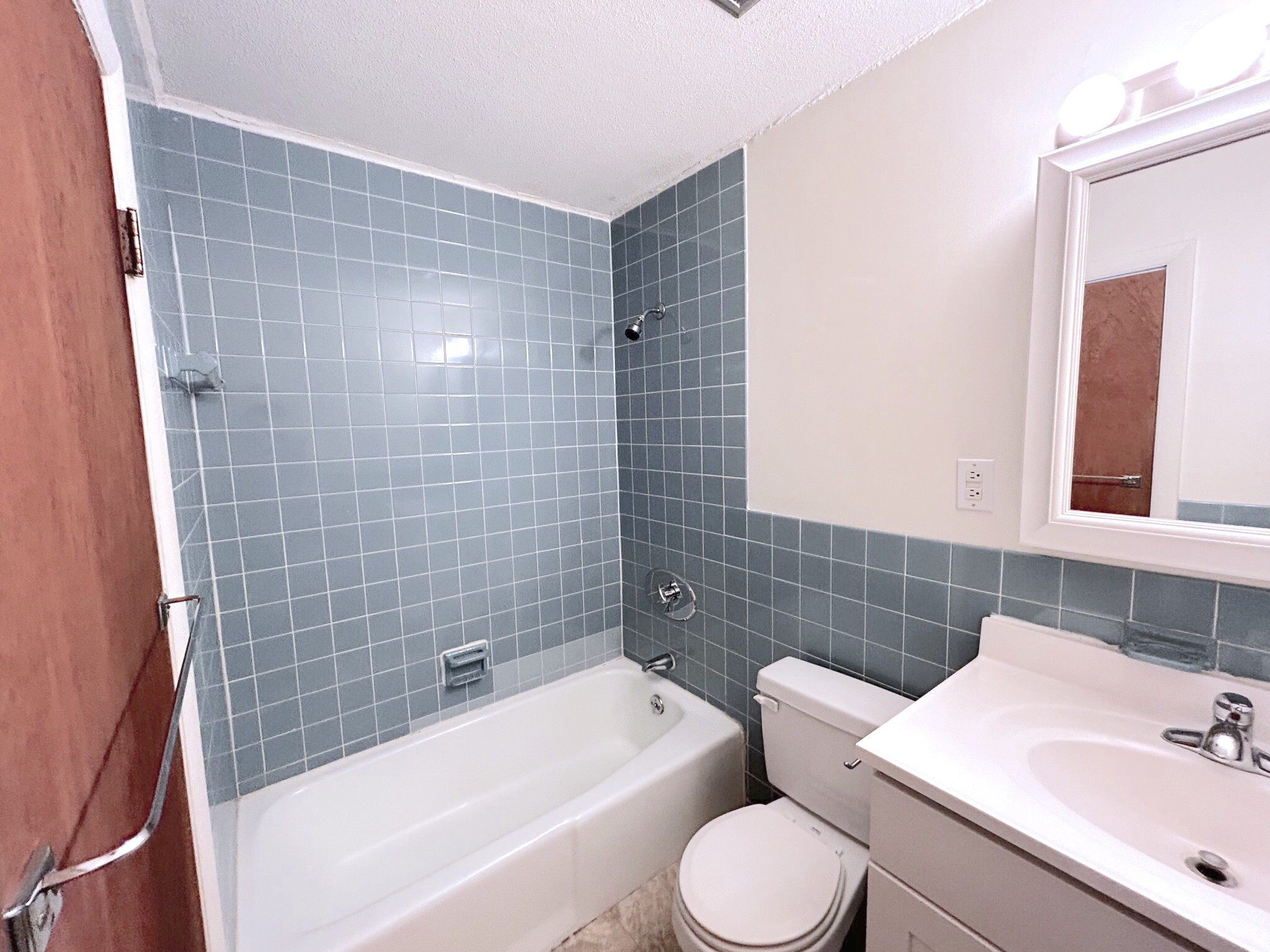 24 Highland Ave, Mid-Cambridge