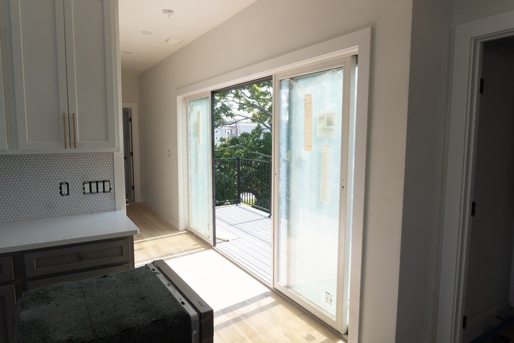 17 West Bellflower, Dorchester