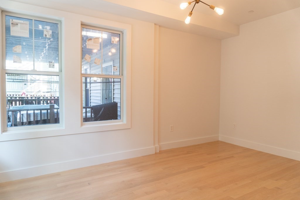 280 Chelsea St, East Boston