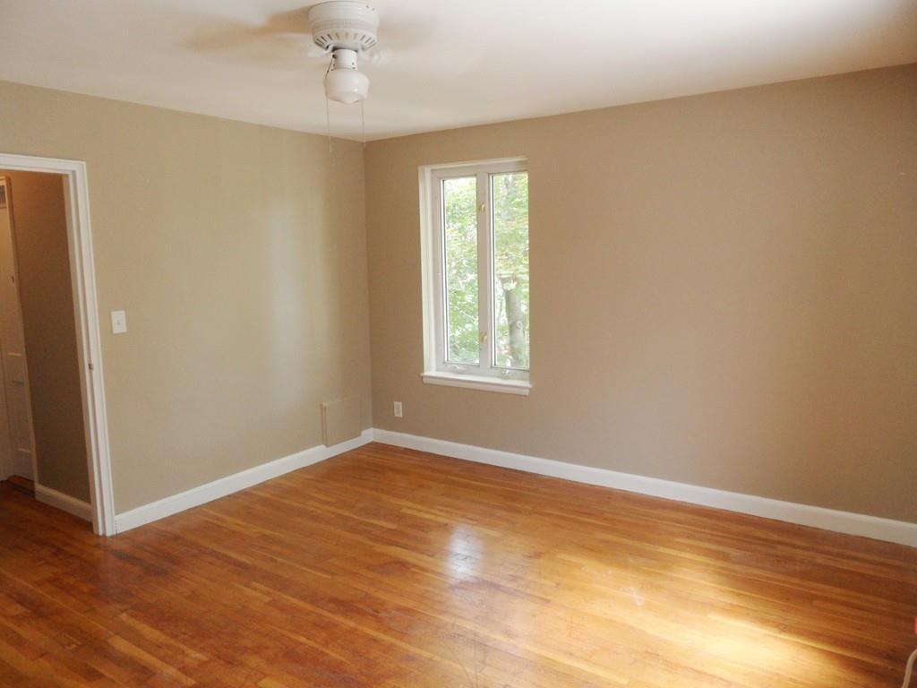 128 Beaconsfield Rd, Brookline Hills