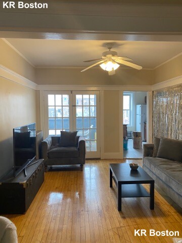 8 Farrington Ave, Allston