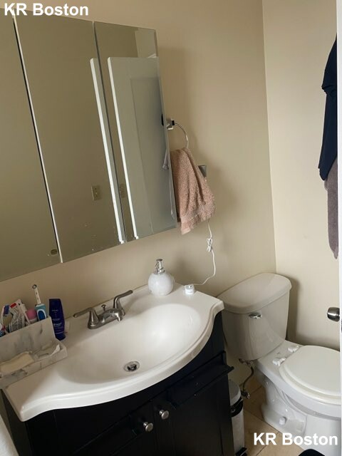 8 Farrington Ave, Allston