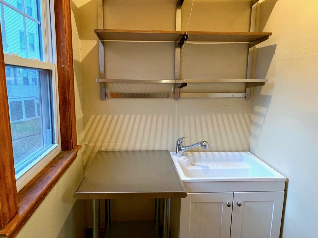 8 Granfield Ave, Roslindale