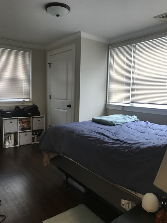 8 Hardwick Ter, Brighton