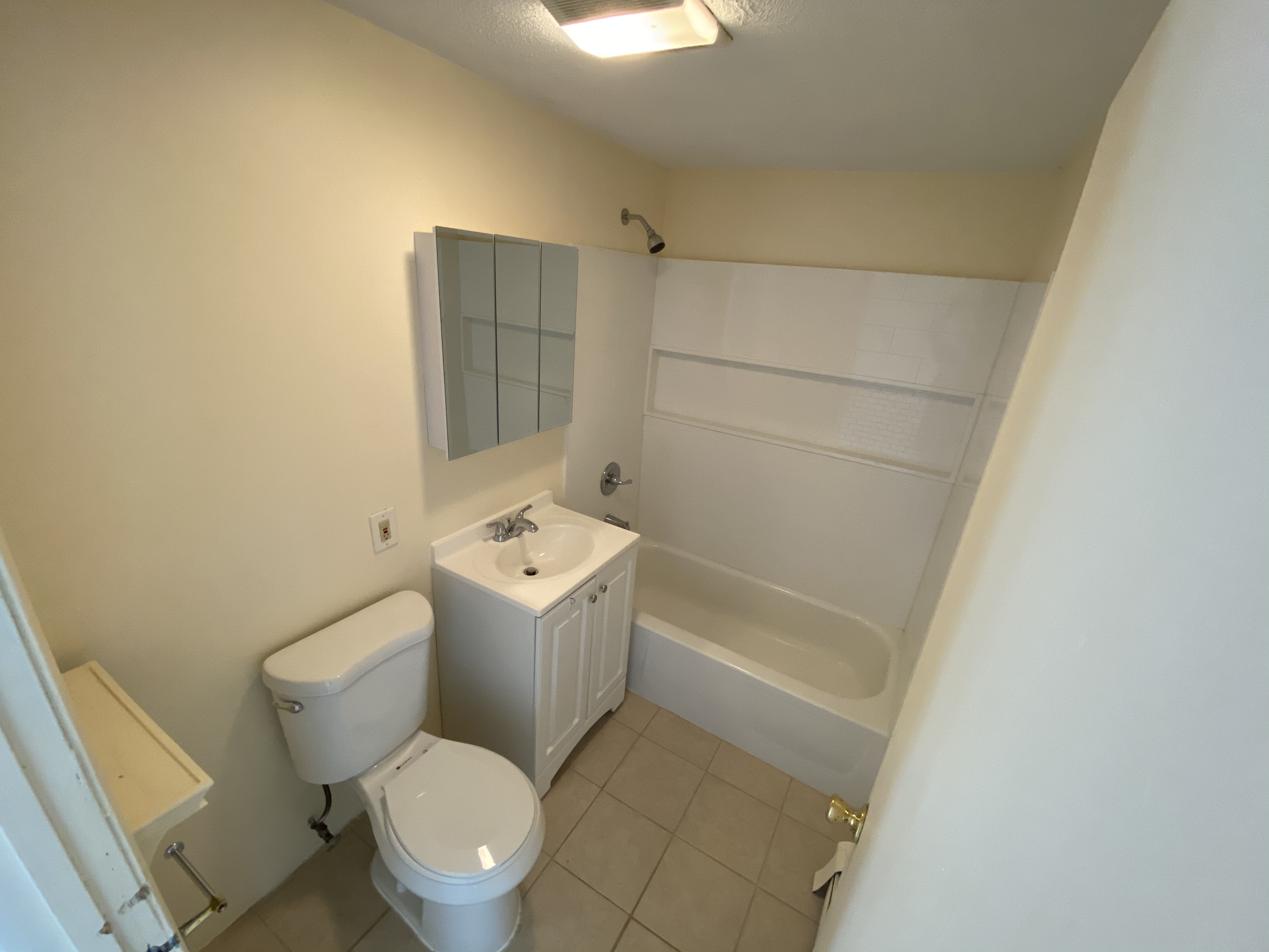 477 Sumner St, East Boston