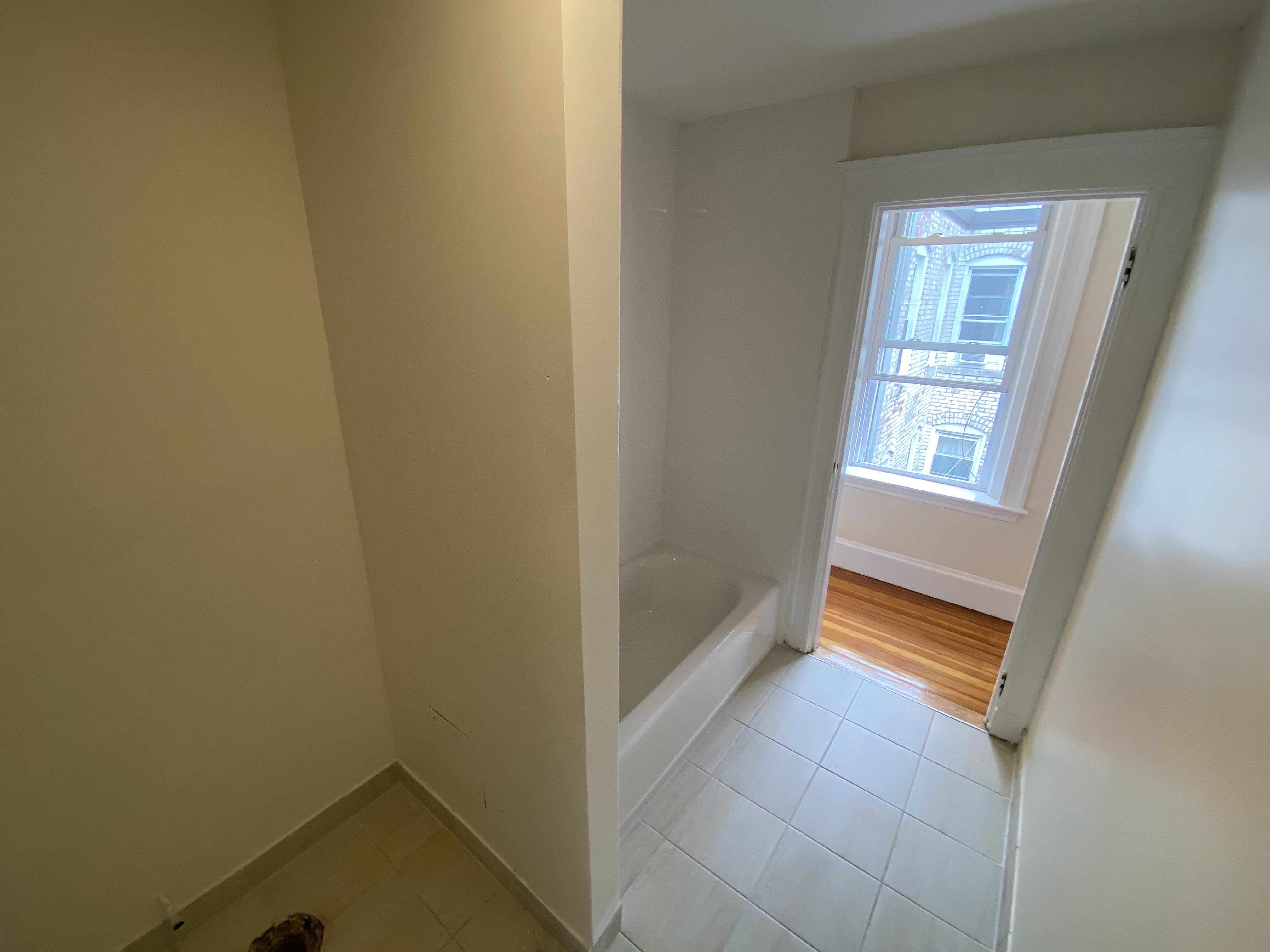 6 Barrows St, Allston